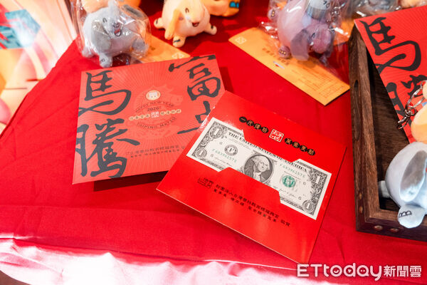 ▲走春帶福回家　福興宮三款吉祥象文創吸睛登場。（圖／記者游瓊華翻攝）