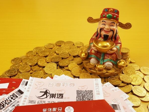 5.6萬變148萬！高雄神人「8連碰」爽中7注紅包　台彩曝投注手法