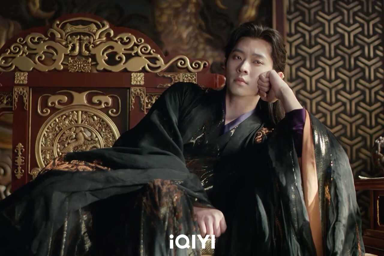 「穿越古代怎麼活」人氣漫畫登場!杜甫狂粉「全身紋詩30首」超瘋