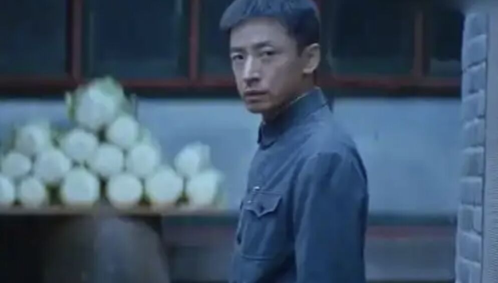 ▲大陸中央戲劇學院表演系系主任王鑫涉嚴重違紀違法，主動投案接受調查。（圖／翻攝封面新聞）