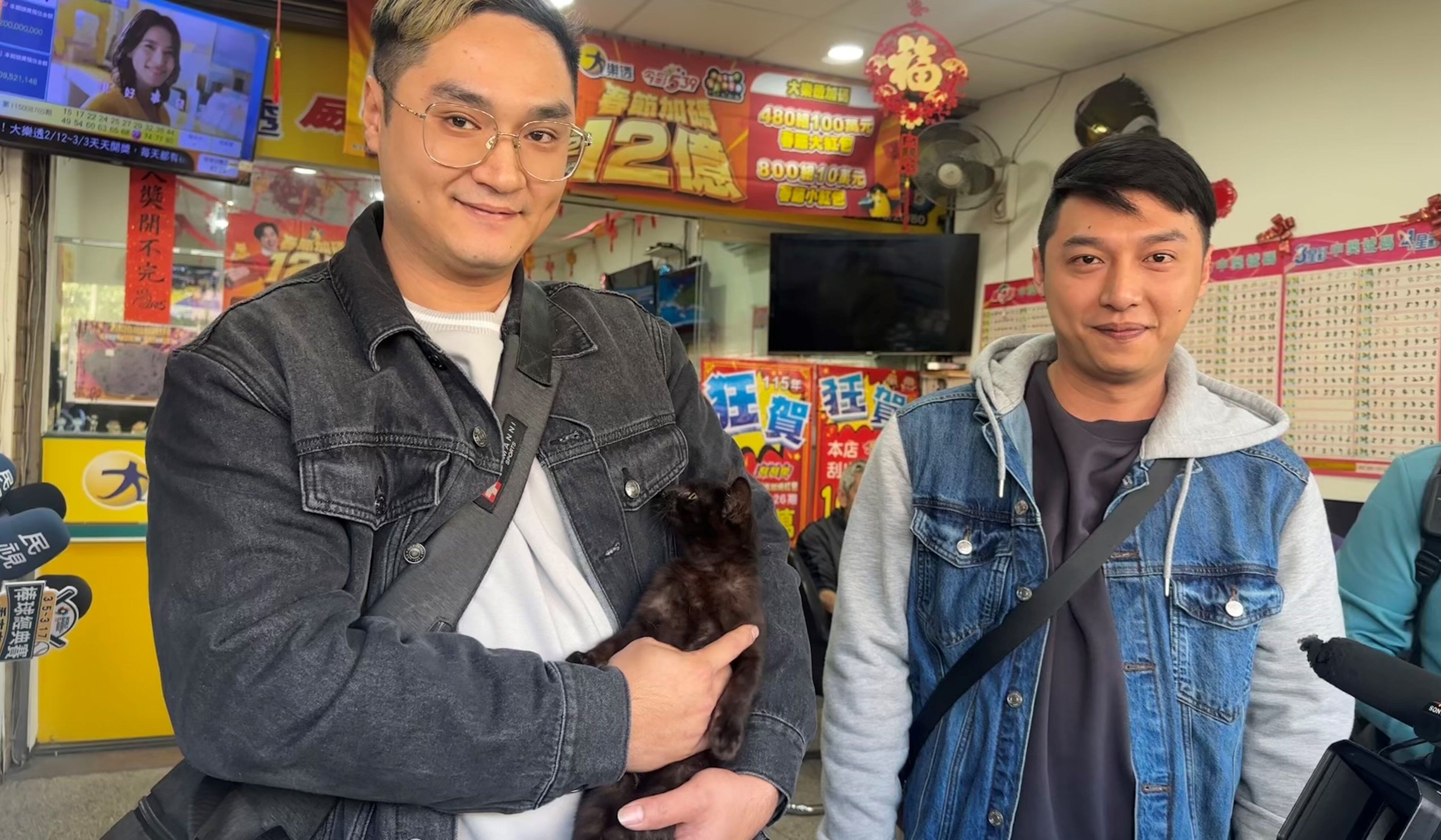 ▲▼貓的報恩加AI科技發力，台中男大生幸運刮中百萬大獎。（圖／台彩提供）