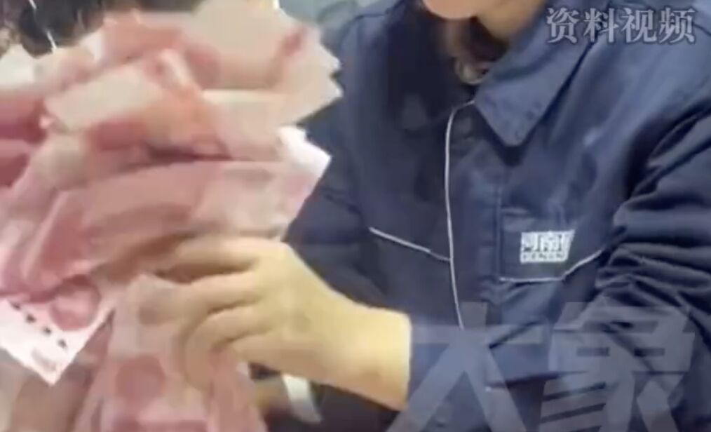 ▲河南礦山機具老闆崔培軍將利潤返還員工。（圖／翻攝大象新聞）