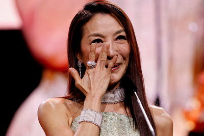 楊紫瓊奪柏林金熊獎「哽咽獻亡父」！　真摯告白惹全場紅眶