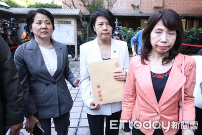 李貞秀授權陸委會代辦「放棄國籍」　梁文傑約見被拒！