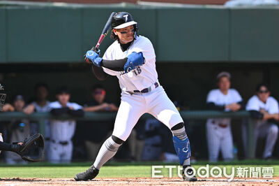 張育成罕見扛2棒、陳傑憲移防右外野！曾豪駒解釋安排原因