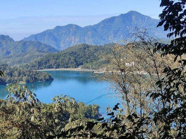 ▲▼日月潭慈恩塔。（圖／部落客WISELY`s 拍拍照寫寫字授權提供）