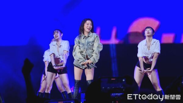 ▲永慶加盟四品牌北台灣尾牙 八三夭、丁噹、陳勢安、理想混蛋輪番上陣席開920桌▼             。（圖／記者鄭遠龍攝）