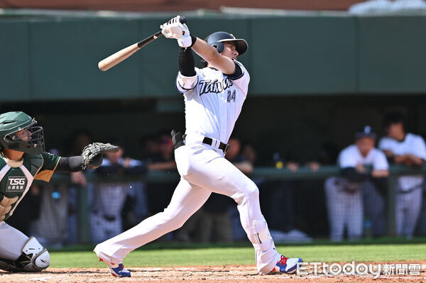 ▲▼2026WBC經典賽中華隊自辦熱身賽,陳傑憲。（圖／記者李毓康攝）