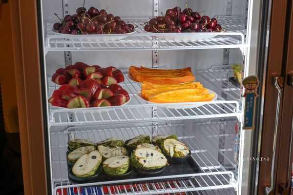 ▲▼夯夯麻辣火鍋蘆洲店。（圖／部落客陳小可的吃喝玩樂授權提供）