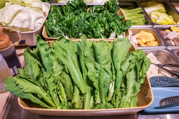 ▲▼夯夯麻辣火鍋蘆洲店。（圖／部落客陳小可的吃喝玩樂授權提供）