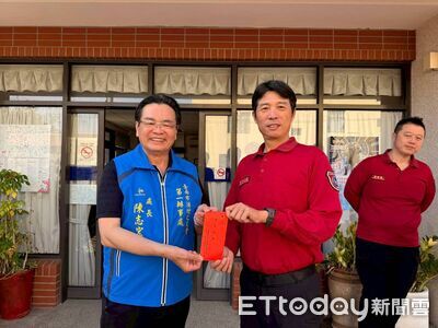 力挺消防英雄！　台南市消防之友會第一辦事處春節慰問送暖