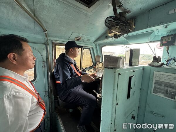 ▲▼台鐵公司化首波招募司機員上線實習，攻讀博士的林育民正是其中一名。（圖／林育民提供）