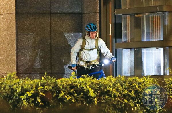 巡演吸金大復活1／王力宏台北騎單車上工直擊　巡演壓軸三亞海陸空全包引爆全城