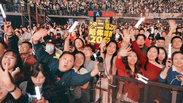 巡演吸金大復活1／王力宏台北騎單車上工直擊　巡演壓軸三亞海陸空全包引爆全城