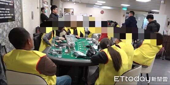 ▲▼嘉義警方破獲賭場。（圖／記者翁伊森翻攝）