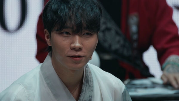 ▲▼神準算亡者失足摔死、生前困火場　脆狂刷《天機試煉場》：看完頭暈。（圖／翻攝自Disney+）