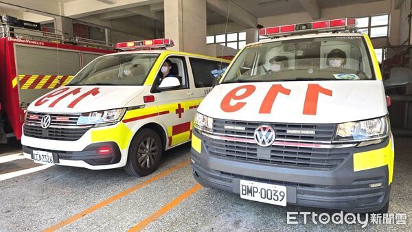 ▲南消第六大隊永華分隊成功搶救OHCA患者，後續前往醫院關懷探視，患者恢復情形良好。（圖／記者林東良翻攝，下同）