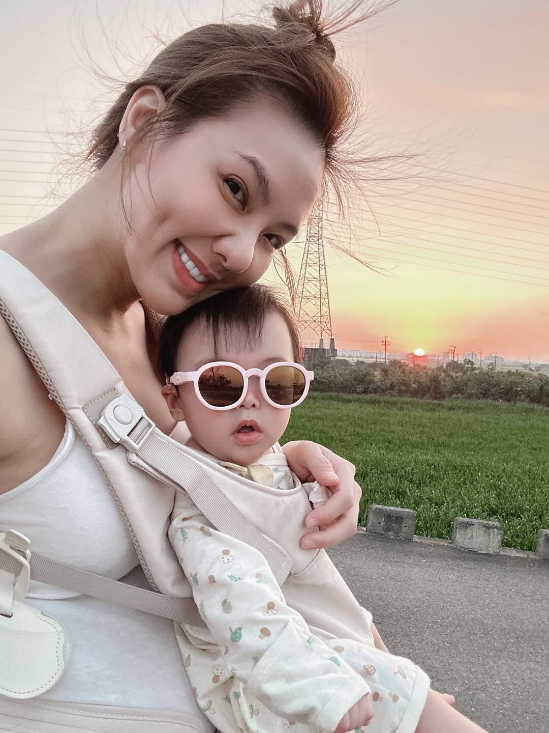 ▲▼劉雨柔過年爆衝突？PO黑底文「不委曲求全」帶女回南部。（圖／翻攝自Instagram／lyvonne0526）