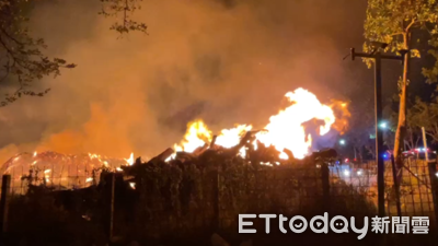 快訊／高雄橋頭晚間火警！疑「燃放爆竹」引火勢　消防員灌救中