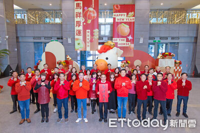 新北市賀歲短片上線！　侯友宜邀市民走春迎馬年