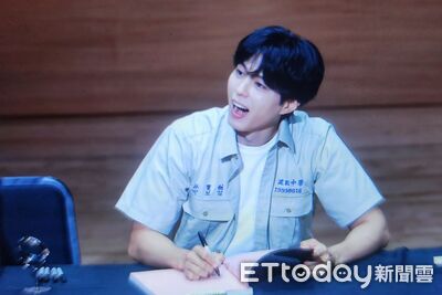 獨／朴寶劍建中制服現身！珍藏10年穿來台　認出骨灰鐵粉：我知道妳