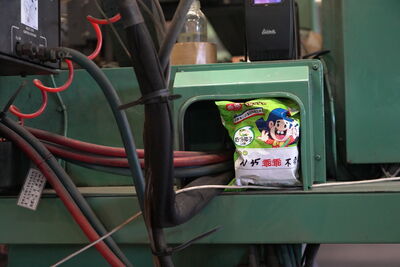 台船造船、造艦有媽祖與乖乖　應客戶要求安排神父祝禱