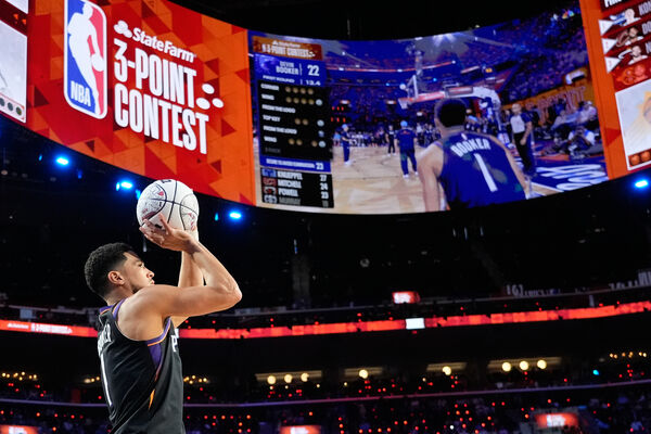 ▲▼2026年NBA明星賽三分球大賽里拉德（Damian Lillard）、布克（Devin Booker）、庫尼普爾（Kon Knueppel）。（圖／達志影像／美聯社）