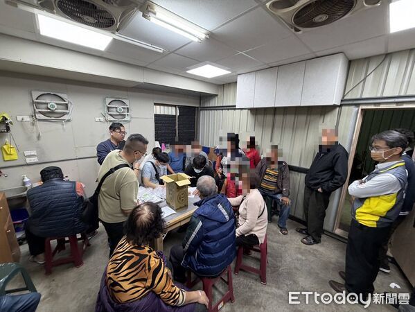 ▲仁武分局破獲地下賭場            。（圖／記者吳奕靖翻攝）