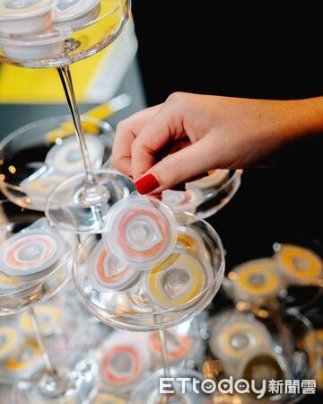 ▲▼Air Up「香氛環／香氛套件」。（圖／翻攝自Facebook／Air Up）