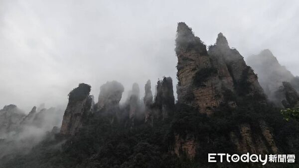 ▲▼  張家界留稿、雲天渡、玻璃橋6           。（圖／記者任以芳攝）