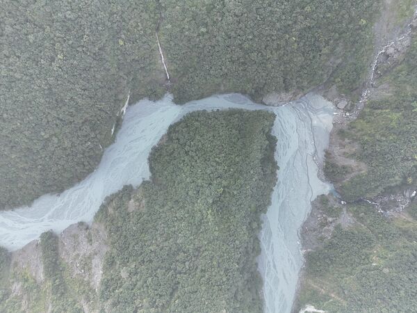 ▲▼     馬太鞍溪堰塞湖最新畫面曝光        。（圖／翻攝自Facebook／林業及自然保育署花蓮分署）