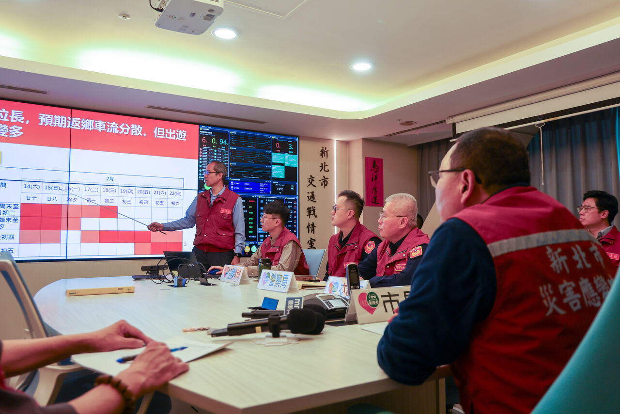 春節連假首日視察路況 侯友宜責成交控中心全力備戰