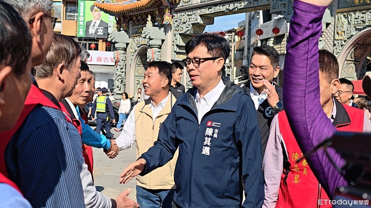 你都落選了...許智傑緊跟發紅包行程 「邁式幽默」讚他第一名