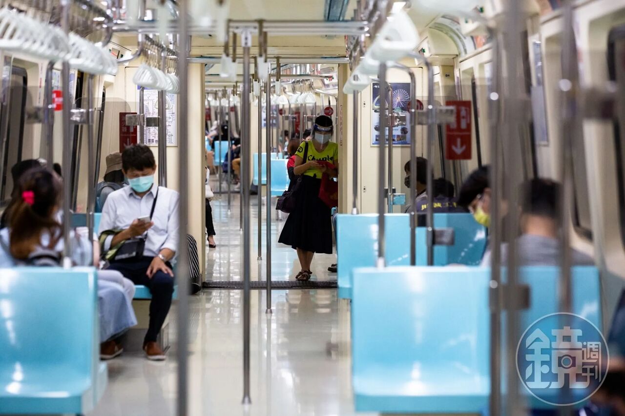 北捷板南線「3大新措施」全面上路!一票通勤族大讚:太貼心