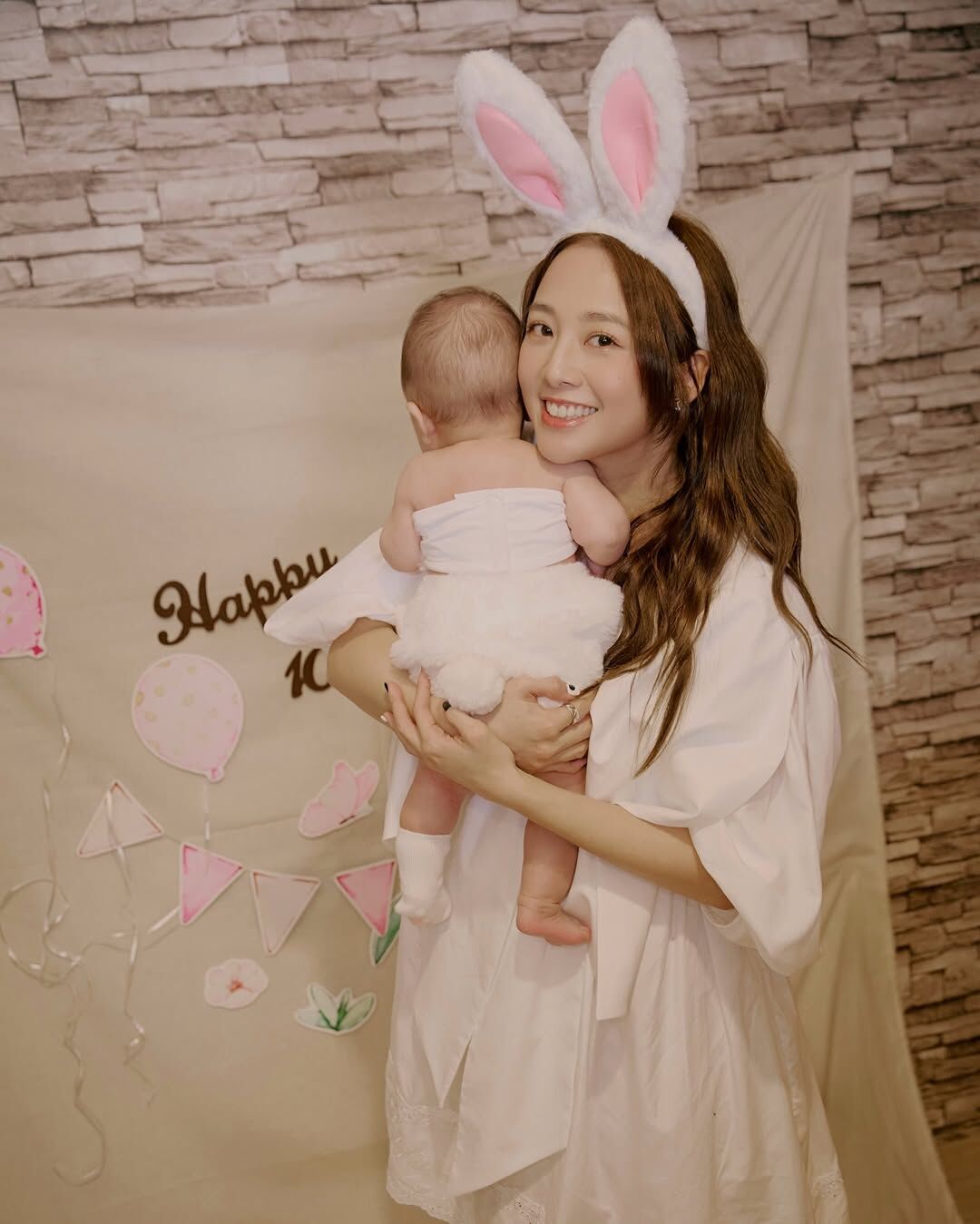 ▲▼請開聲音！鬼鬼突曬1歲愛女「初一拜年音檔」。（圖／翻攝自IG）