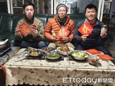 玉山氣象站除夕夜堅守崗位　全台最高的年夜飯菜色曝