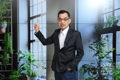 馬年投資無懸念　億元教授喊2300元：抱台積電會很快樂