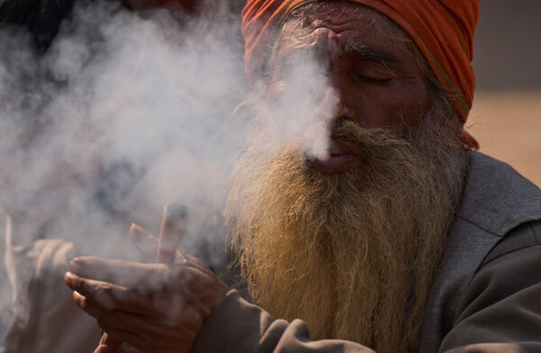 ▲▼ 尼泊爾濕婆節開放吸食大麻。（圖／達志影像／美聯社）