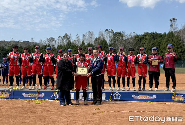 ▲暨大勇奪大專女壘聯賽六連霸寫下傳奇。（圖／國立暨南國際大學提供，下同）