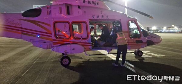 ▲▼澎湖縣長陳光復重摔！直升機送往高雄急救。（圖／記者吳奕靖翻攝）