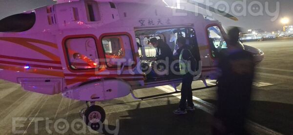 ▲▼澎湖縣長陳光復重摔！直升機送往高雄急救。（圖／民眾提供）