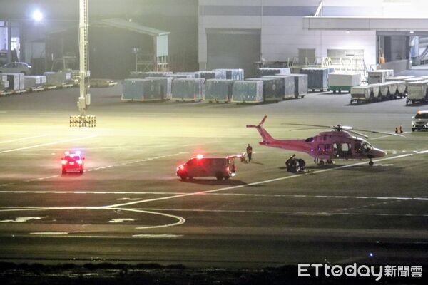 ▲▼陳光復重摔昏迷，搭乘醫療專機送高雄榮總。（圖／民眾提供）