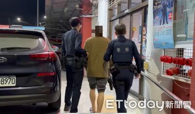 蓮潭市集光頭男亂潑汽油！隨機攔人狂嗆：罵我肖欸...遊客嚇壞