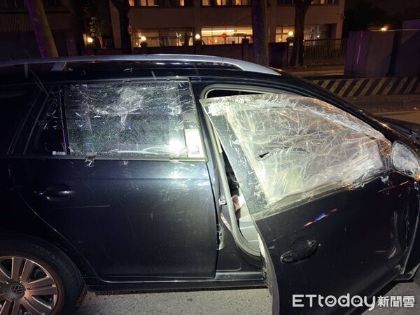 ▲被害人因借貨糾紛，被討債的吳姓男子砸破車窗。（圖／桃園警分局提供）