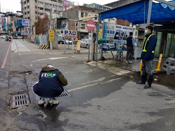 ▲桃園南崁溪大量泡沫