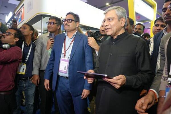 ▲印度人工智慧影響峰會登場，莫迪強調以人為本、全民共享的AI發展。（圖／翻攝莫迪X、印度新聞局官網）