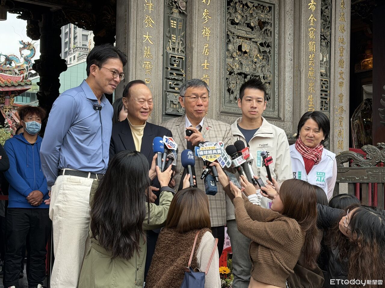 返台北市輔選小雞 柯文哲再下軍令狀:6席全壘打一定要做到