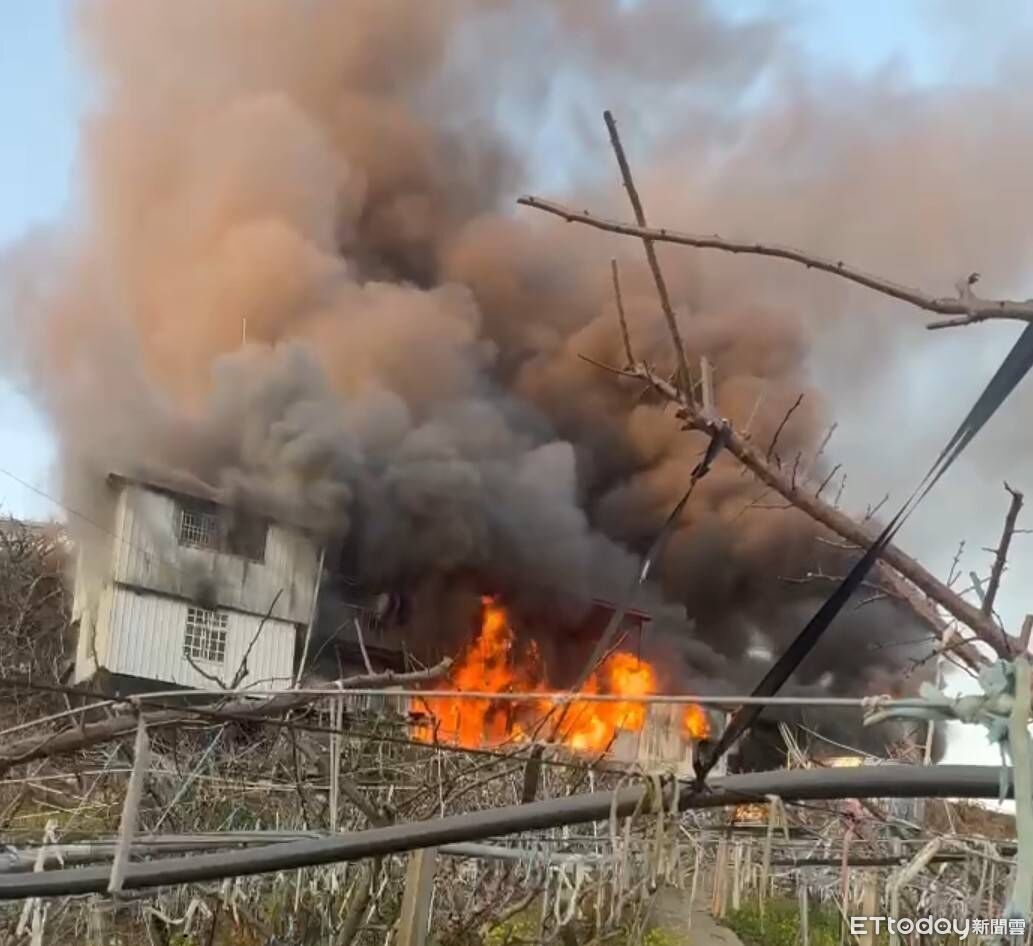 驚悚畫面!地主兒借錢不成竟燒屋 梨山果農損失600萬淚控惡行