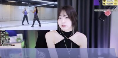 韓實況主遭男闖入熊抱、男星藏子被抓包! 4直播意外網炸鍋