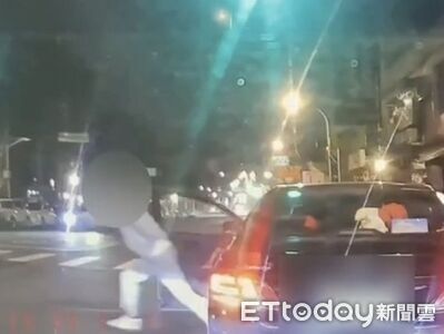 過年聚餐送友回家！遇警臨檢跳車跑了　竟是酒駕車牌還被註銷